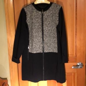 Elie Tahiti Black and white long sleeve jacket b